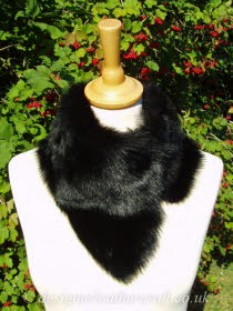 Black Toscana Shearling Tippet T38 Fastens with Magnets