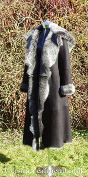 Hooded Toscana Shearling Coat in Black Brisa